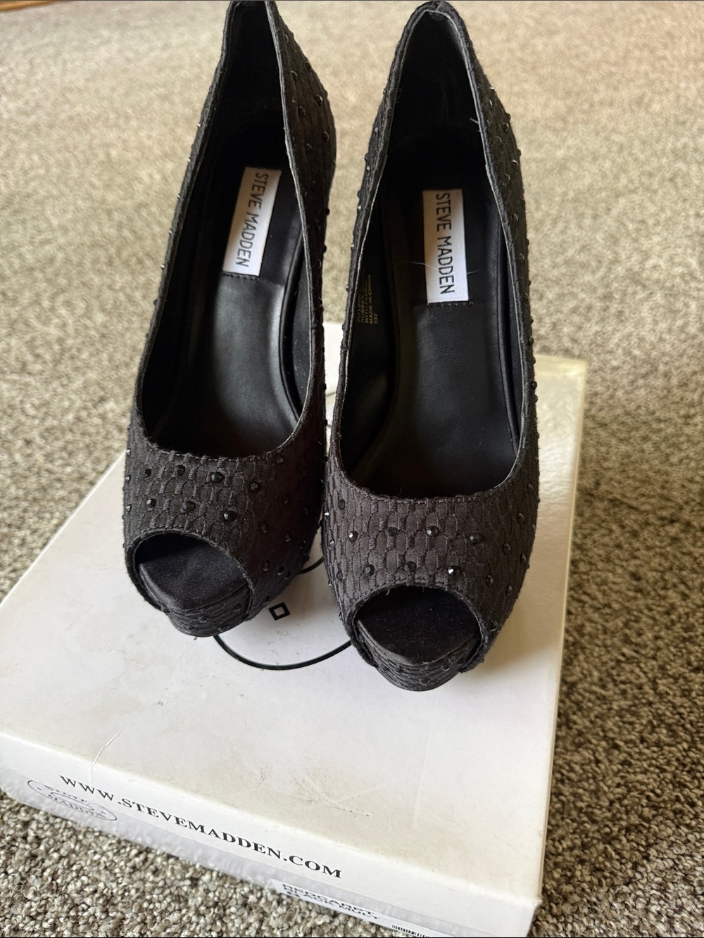 Steve Madden Redcarpt Black Peep-Toe Platform Heels